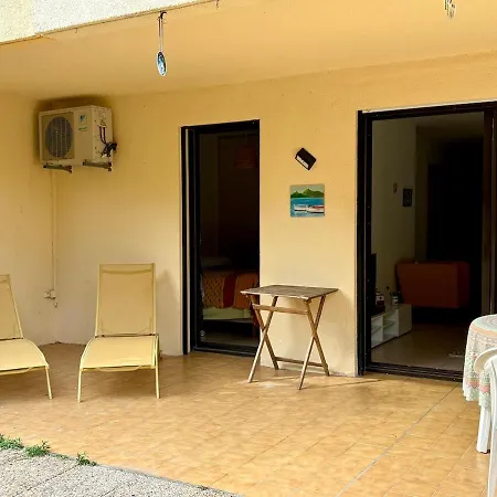 La Cigale Bleue - Garden Level