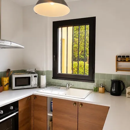 Lejlighed La Cigale Bleue - Garden Level *